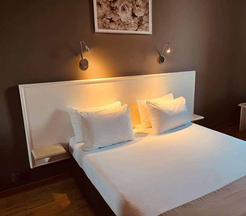 Cit'Hotel Le Louvre Orange الغرفة الصورة