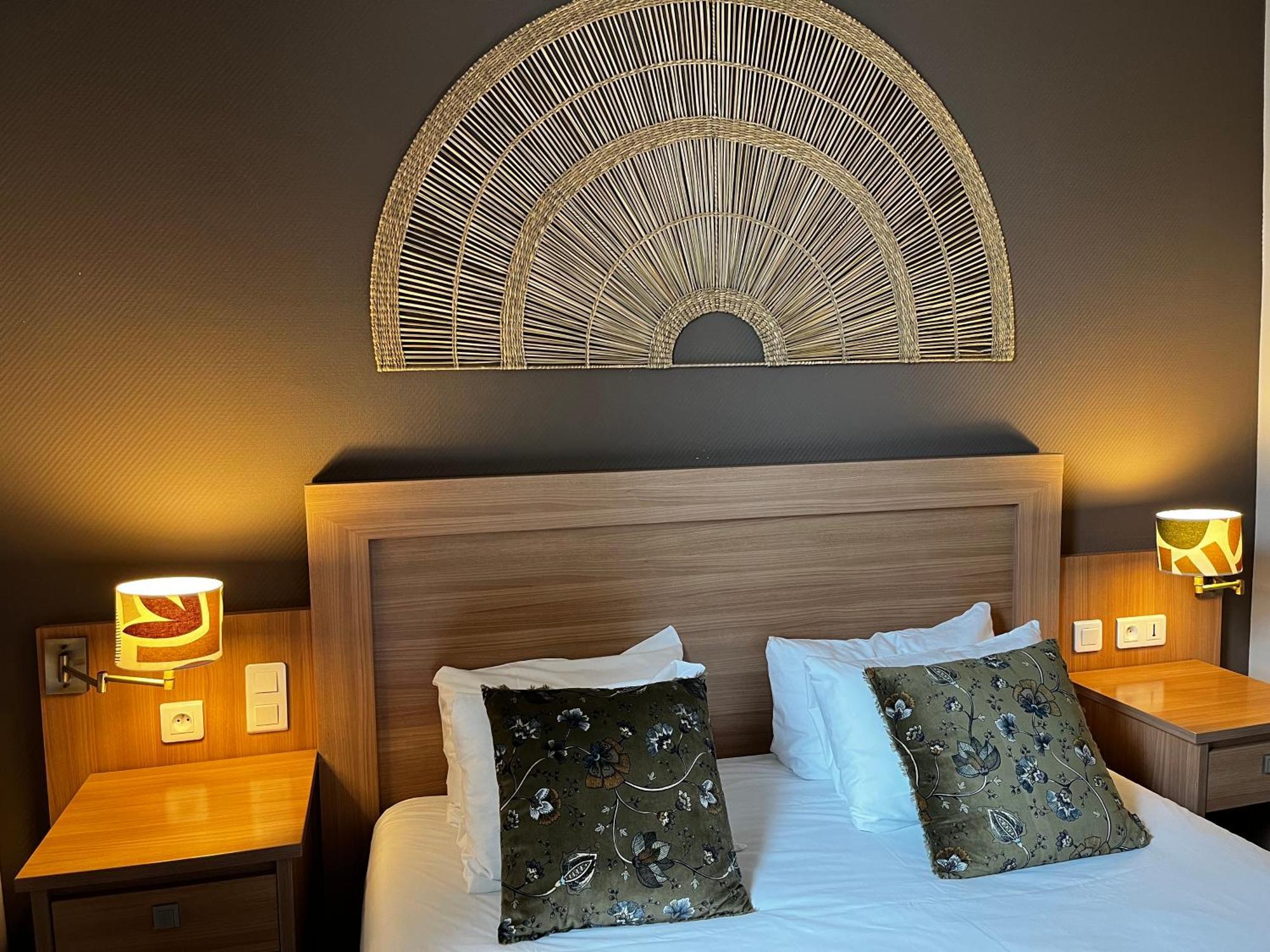 Cit'Hotel Le Louvre Orange المظهر الخارجي الصورة